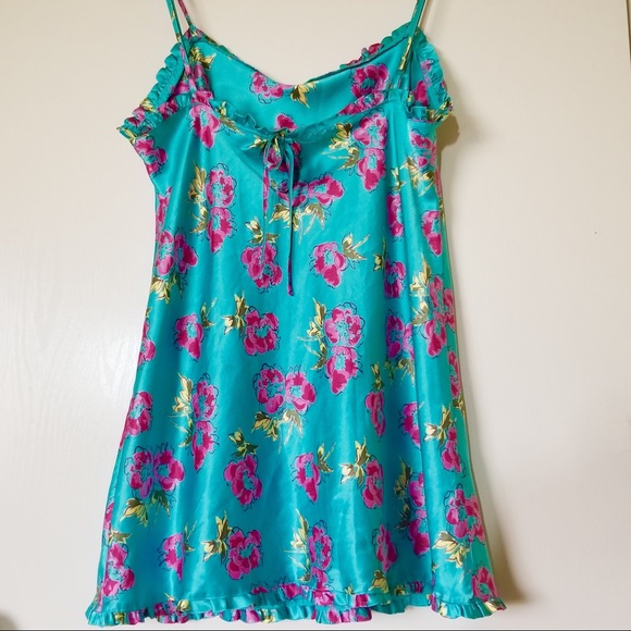 VS Angels Teal Floral Slip 🌸 - Picture 2 of 4